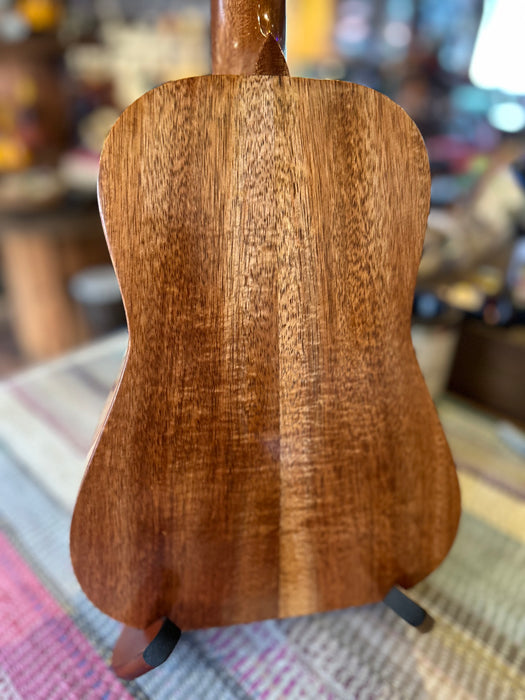Plain Koa 6 String - Tenor