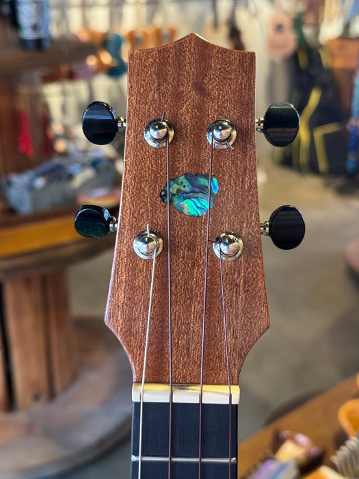 Kaua’i Soundhole - Concert